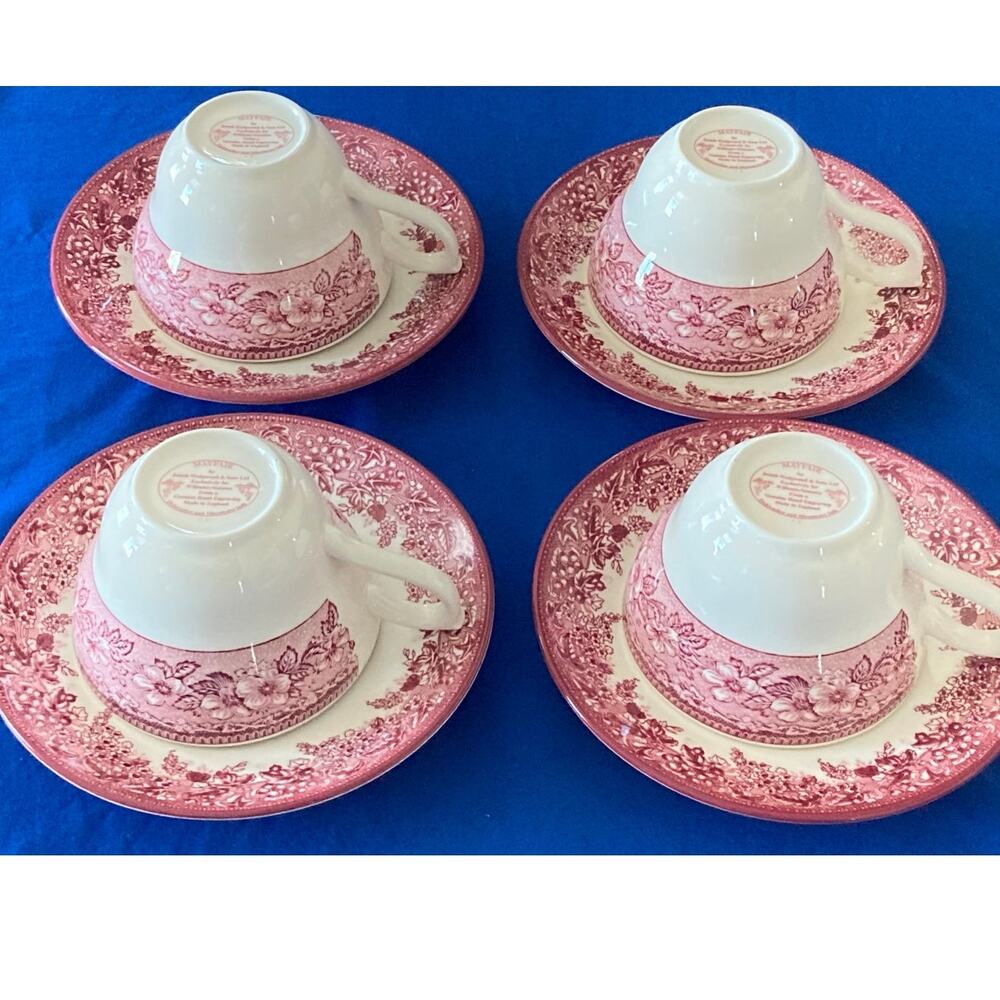 Wedgewood Tea Coffee Cup/ Saucer Set 4 Mayfair William Sanoma  England Red White